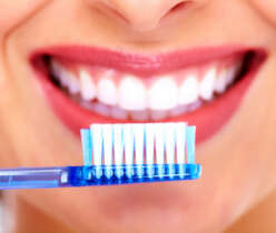 Foods that Cause Stained Teeth