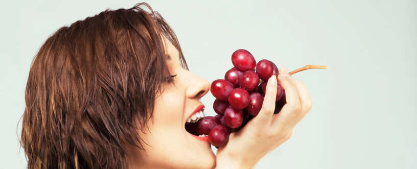 Grapes do wonder for your Teeth and Help fight tooth decay