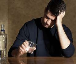 alcohol use disorder symptoms treatment and screening