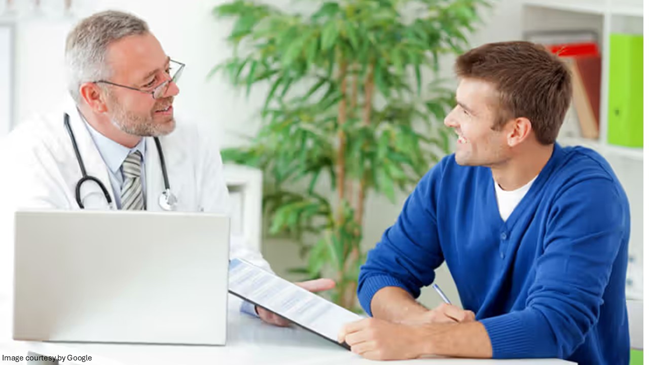 Person talking abou t Kamagra Oral Jelly with the doctor