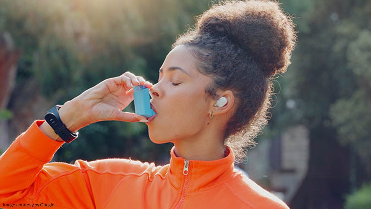 women with inhaler