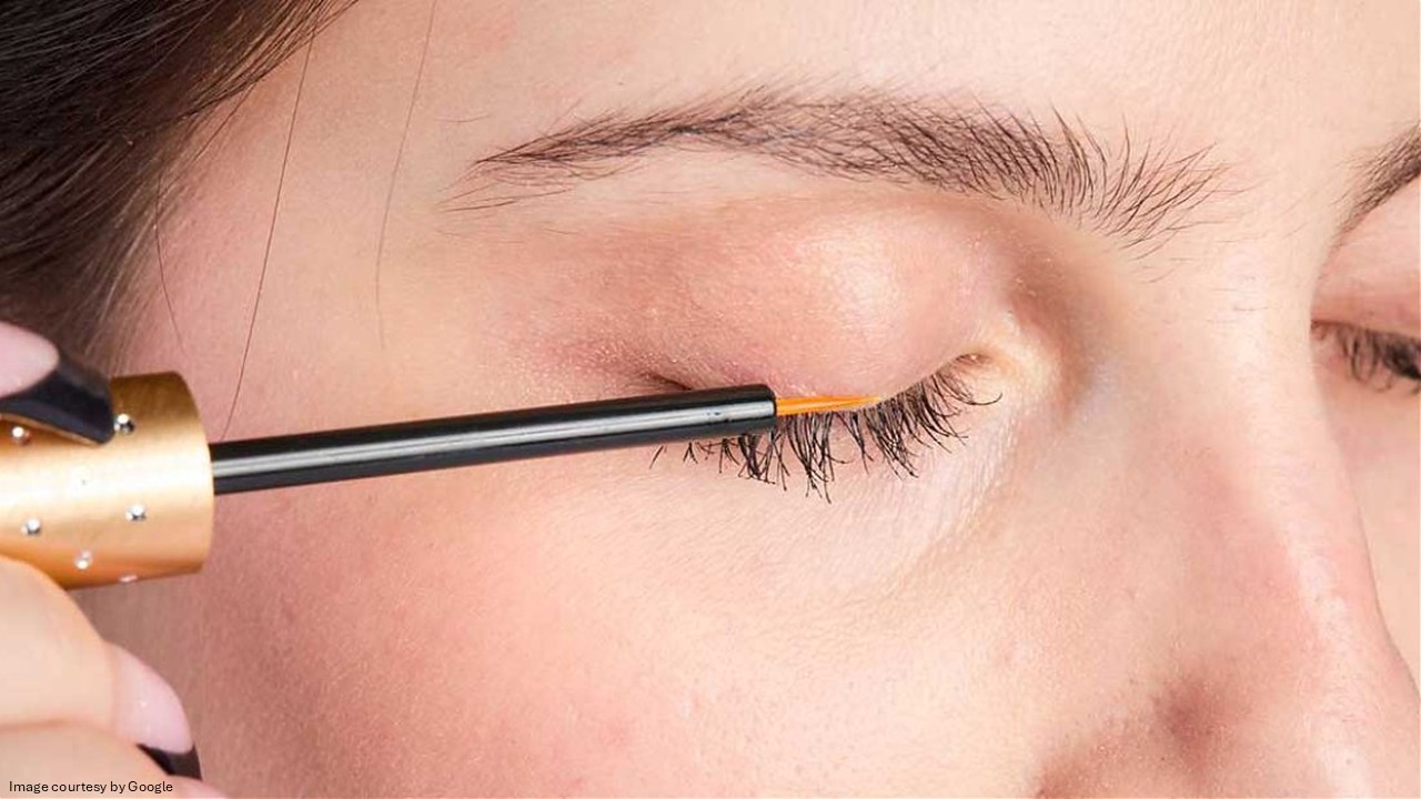 women applying careprost